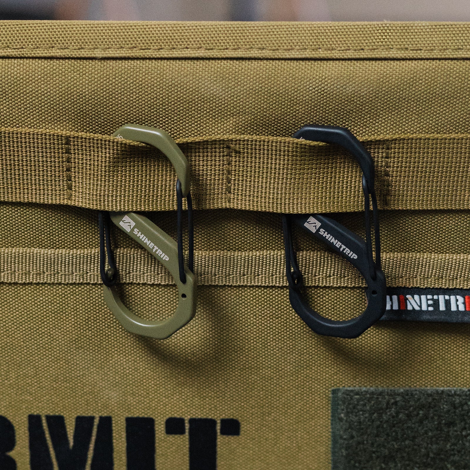 ST-05 Series Jumbo Double Hook Carabiner