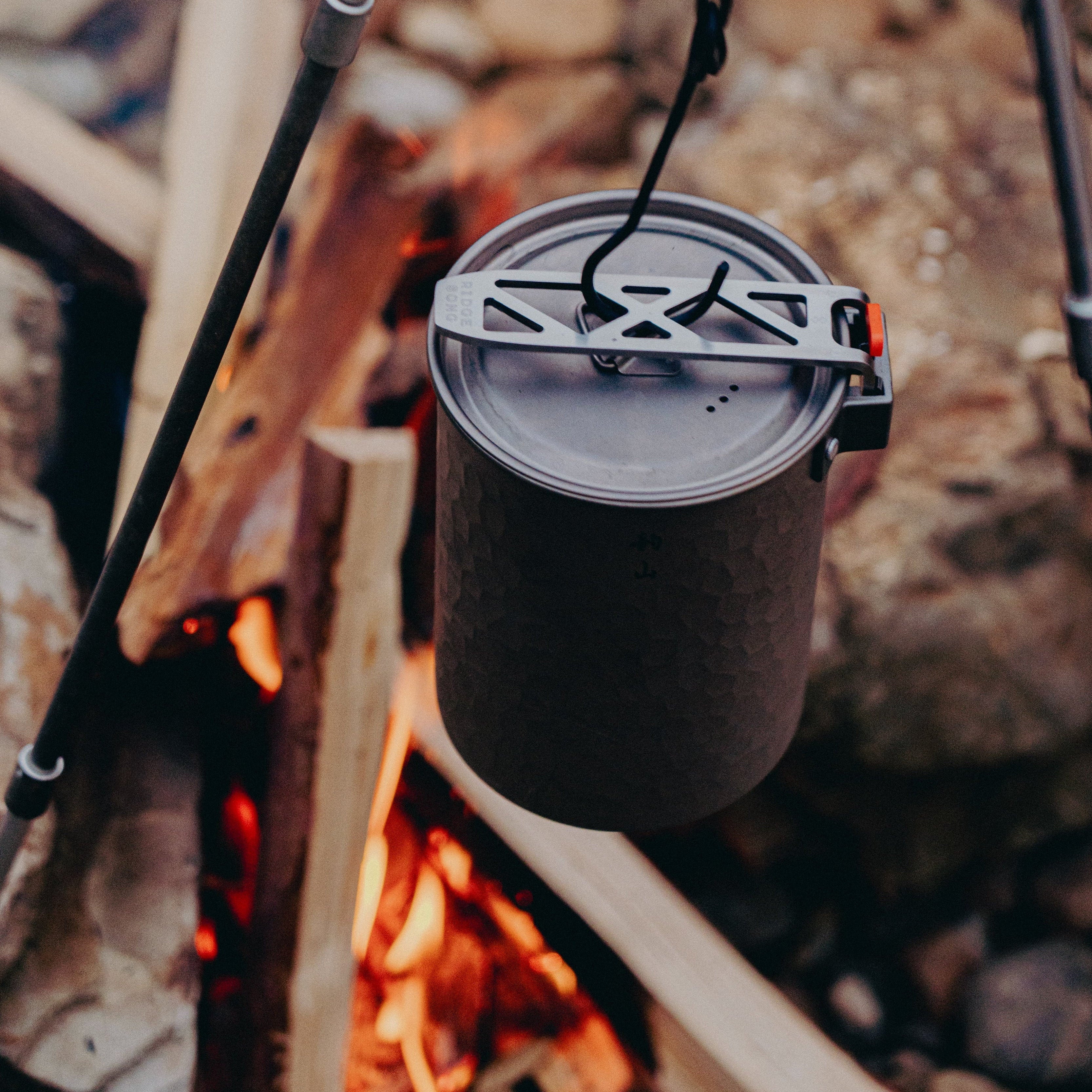 Pure Titanium Hammered Dual-Brew Pot