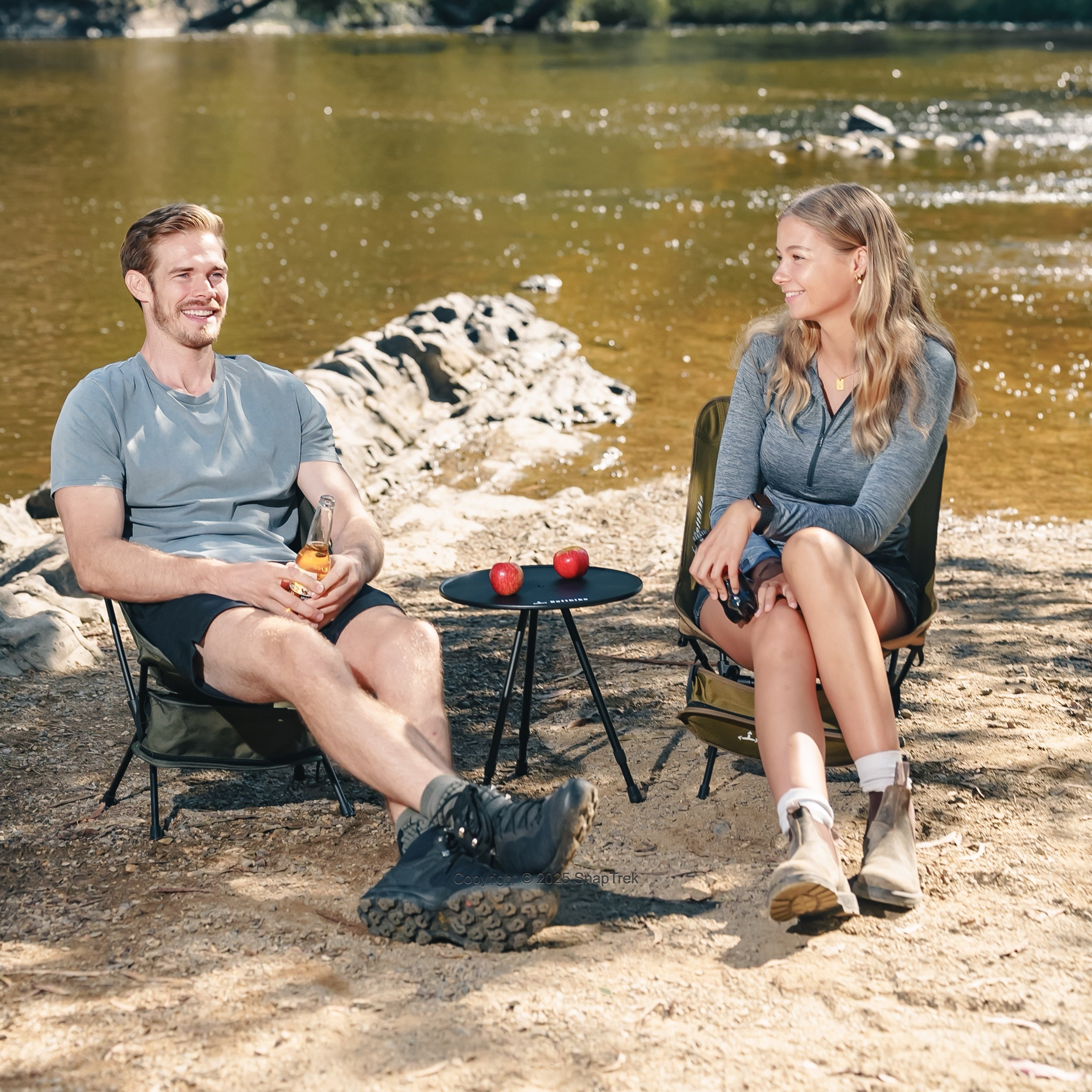 Trail Pack – 2 Trail Moon Chairs & Round Camping Table
