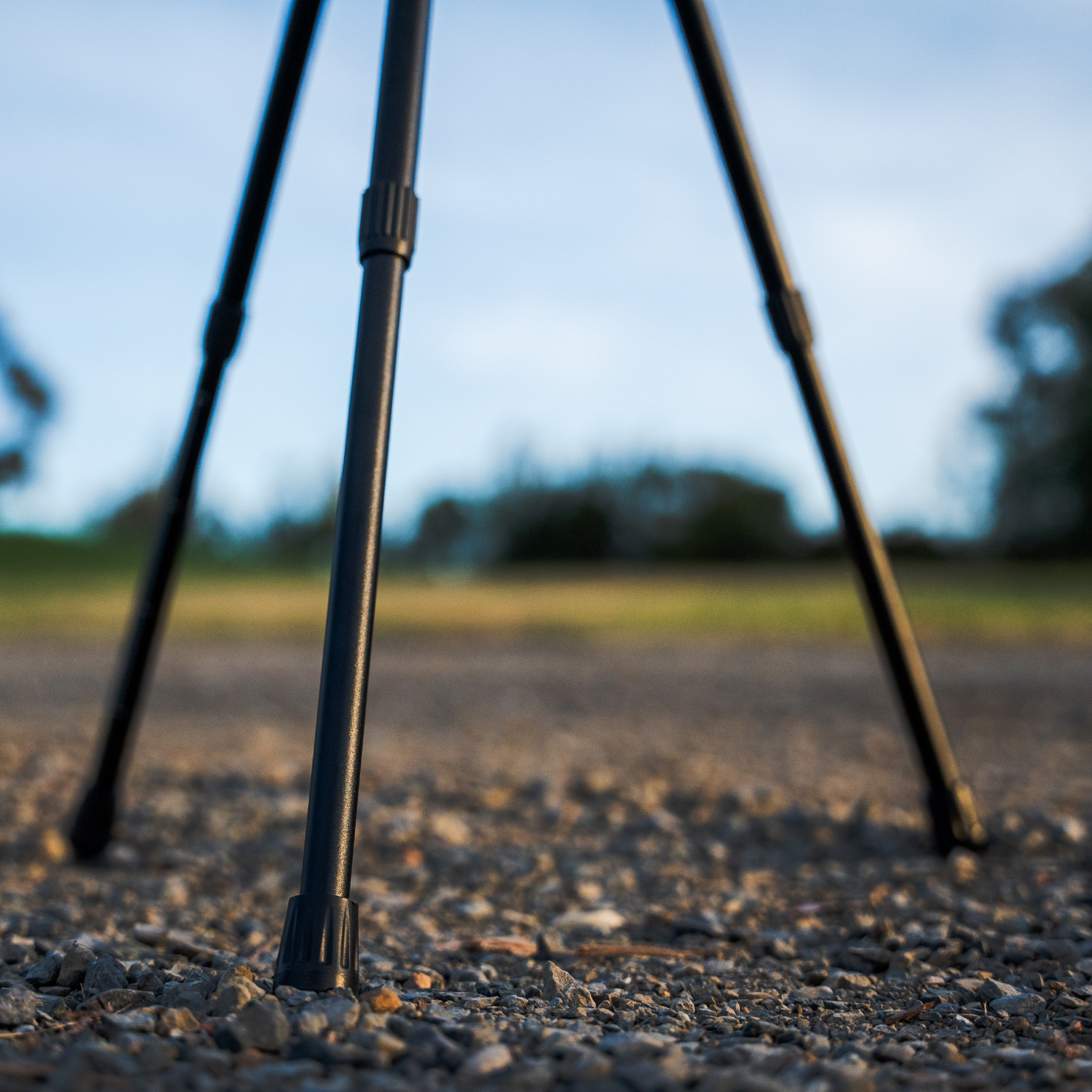 Round Trail Table